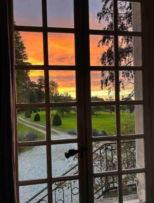 Charming 18Th Century Chateau, Near Bayeux In Calvados, Normandie Livry  Eksteriør billede
