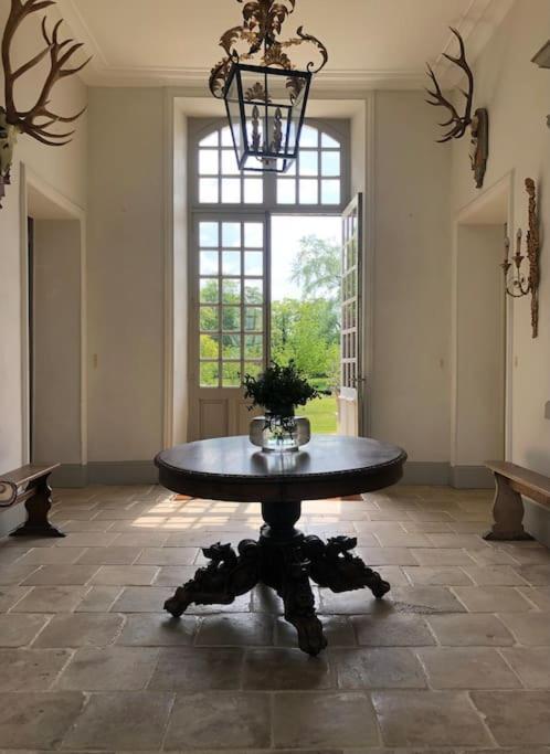 Charming 18Th Century Chateau, Near Bayeux In Calvados, Normandie Livry  Eksteriør billede